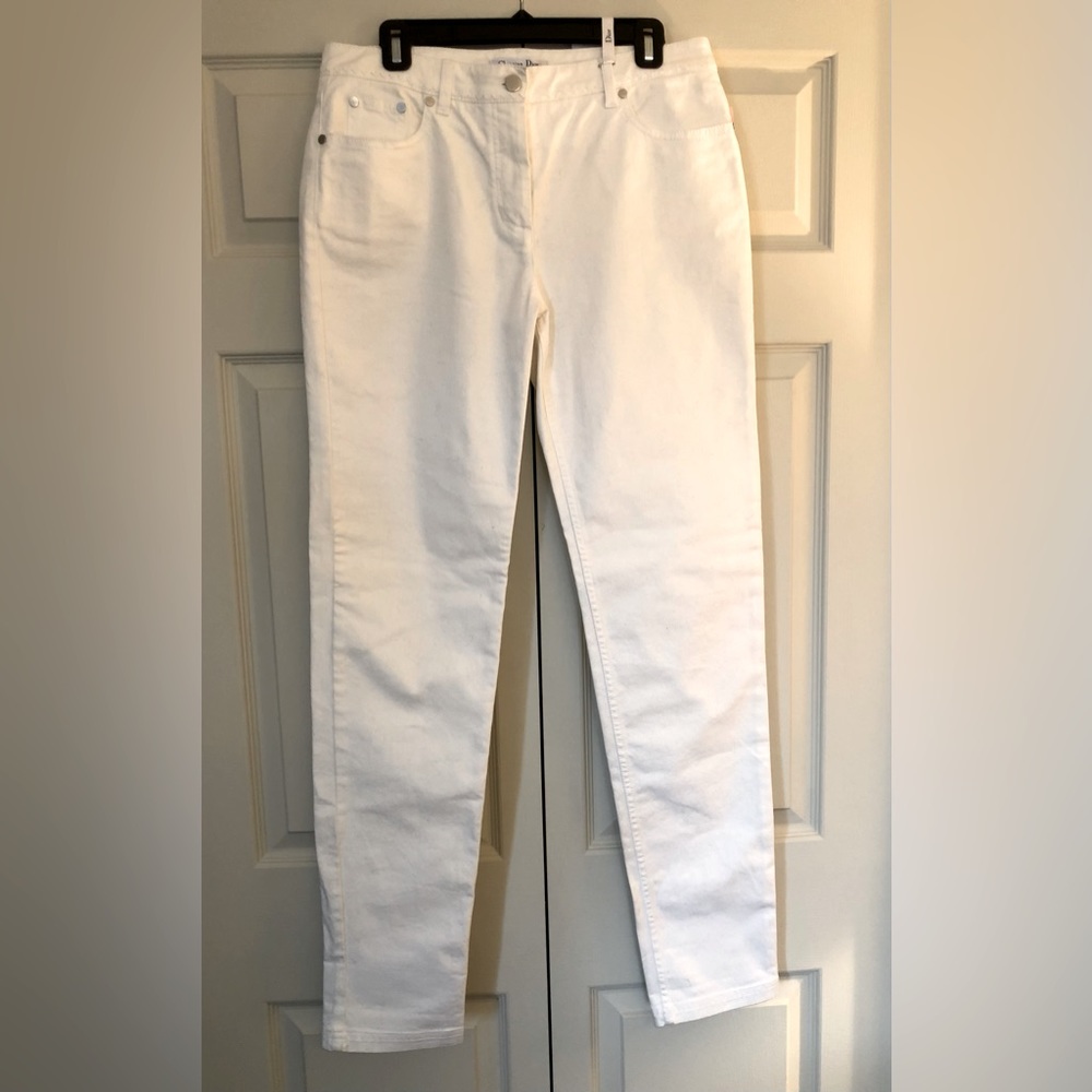 Christian Dior.  White jeans with embroidered trim. Size 10/33.